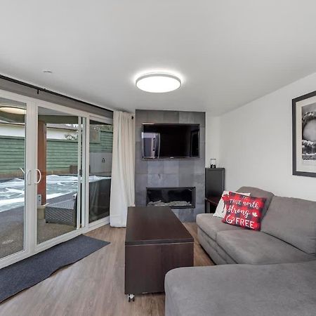 Tranquil Oasis 2 Bedroom Suite With Pool View Victoria Extérieur photo